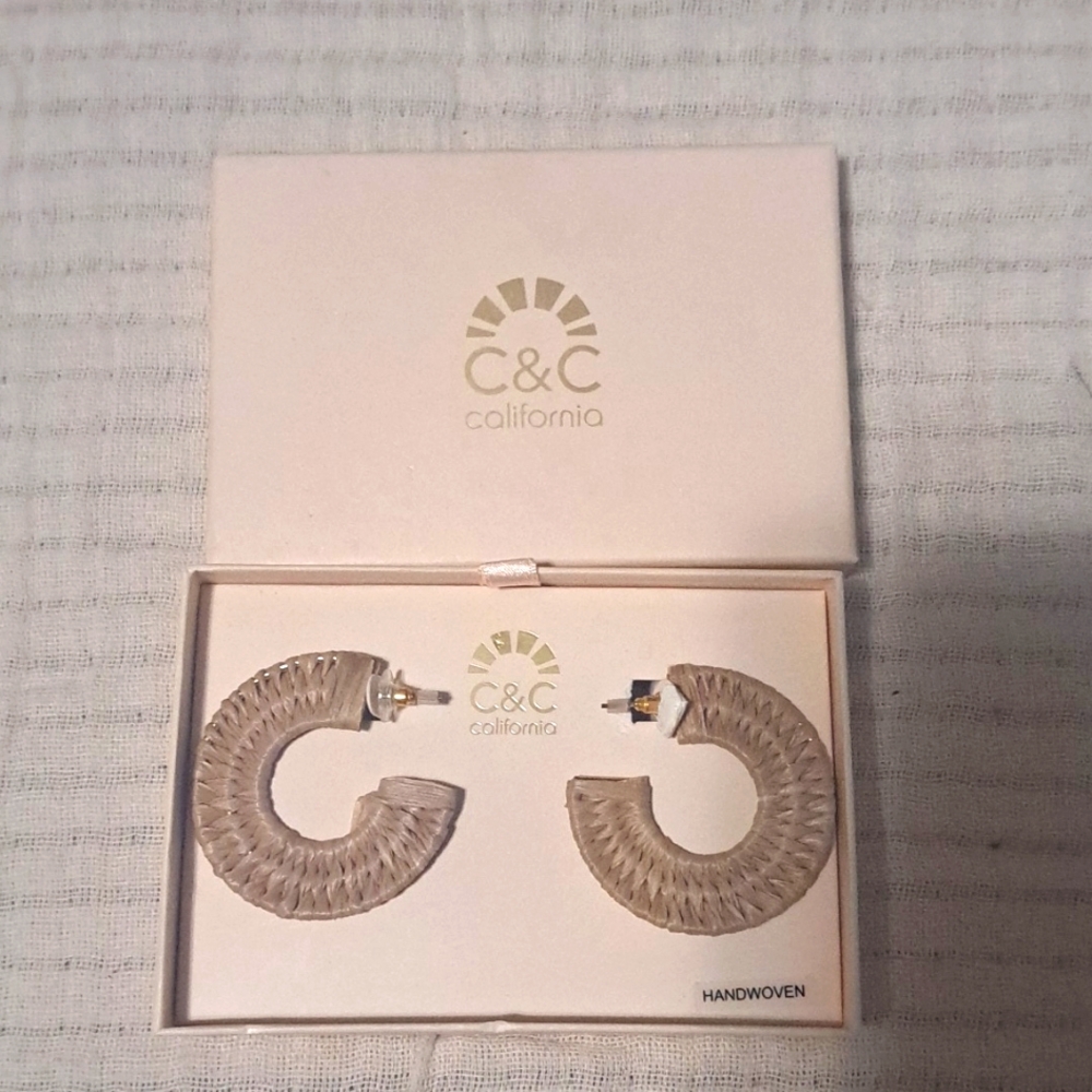 NWT C&C California Handwoven Ratan Earrings